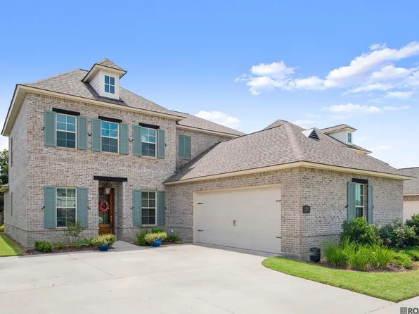 3695 Cruden Bay Dr, Zachary, LA 70791