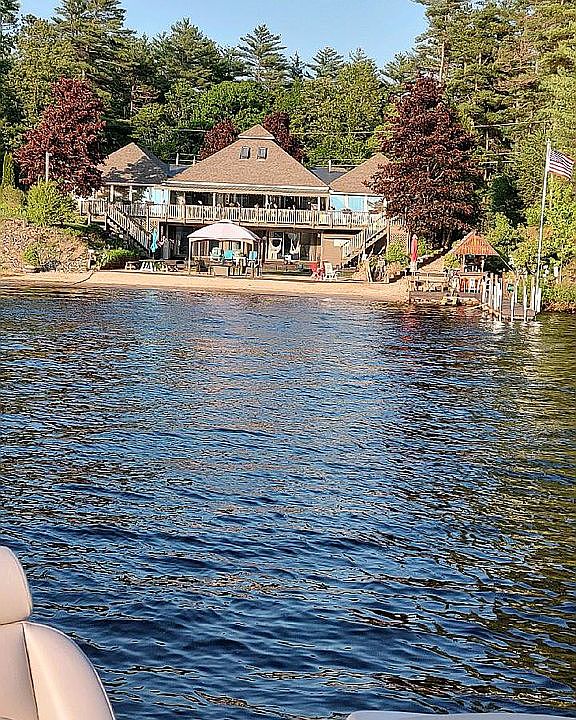 1st image of 42 Rocky Point Rd