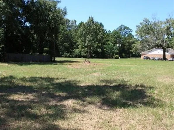 Vernon St, New Llano, LA 71461