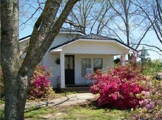 1076 County Road 42, Roanoke, AL 36274