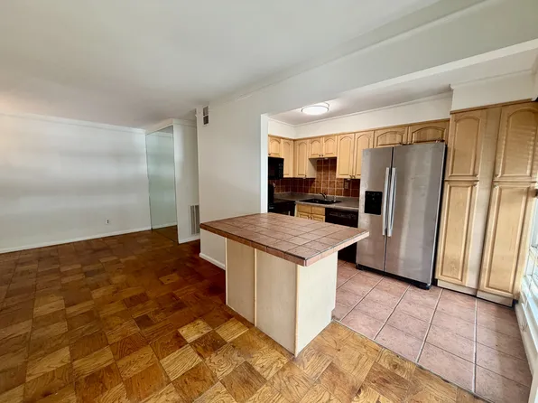 201 Acklen Park Dr APT 20, Nashville, TN 37203