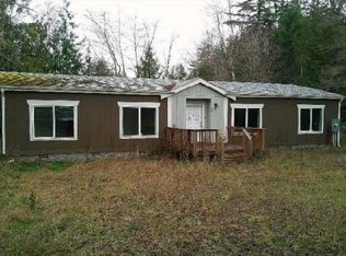 1081 E Lakeshore Dr W, Shelton, WA 98584