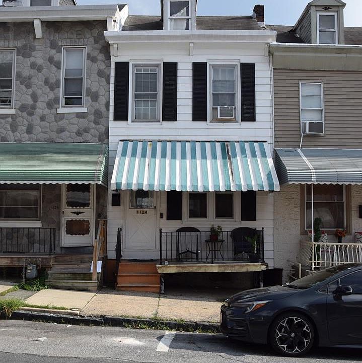 1st image of 1124 Spruce St