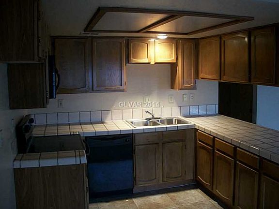 5th image of 4221 Sanderling Cir Unit 276