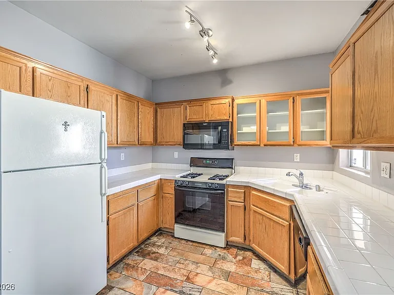 1830 N Buffalo Dr #2085 — Photo 10