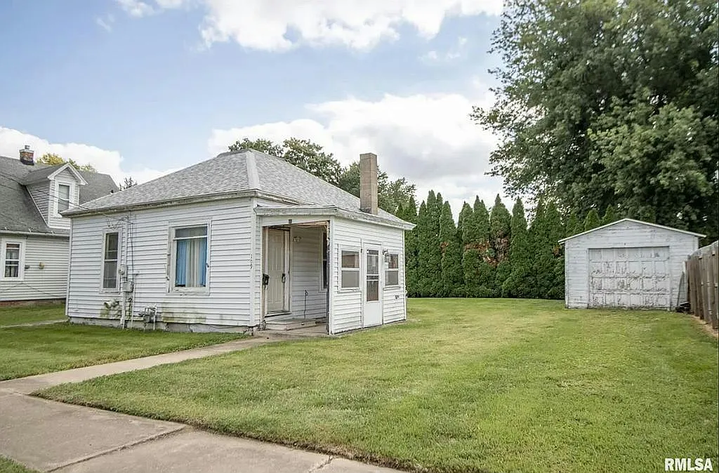 109 East Jackson Street — Photo 1