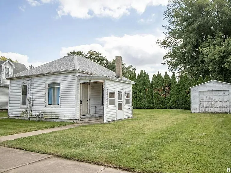 109 E Jackson St — Photo 1