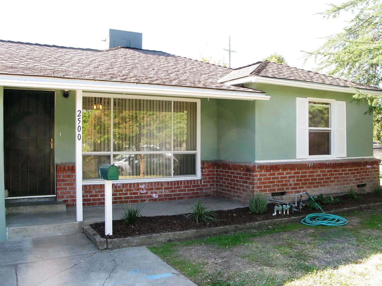 2500 Atlas Ave photo 1
