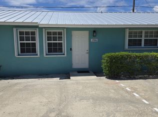 1906 Ridge Rd, North Palm Beach, FL 33408