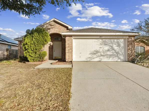 2013 Clear Creek Dr, Little Elm, TX 75068