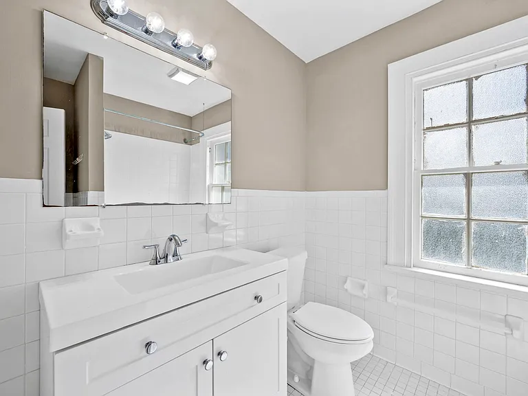 502 Thomas Rd — Photo 22