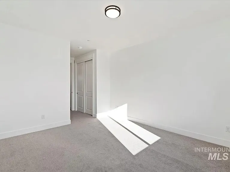 388 Hidden Mill Ct — Photo 11