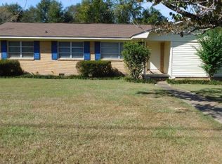 1904 Woodland Dr, Dothan, AL 36301