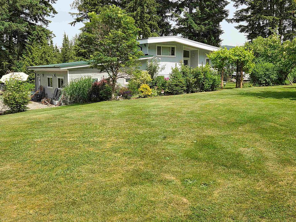 1st image of 29907 Dewdney Trunk Rd