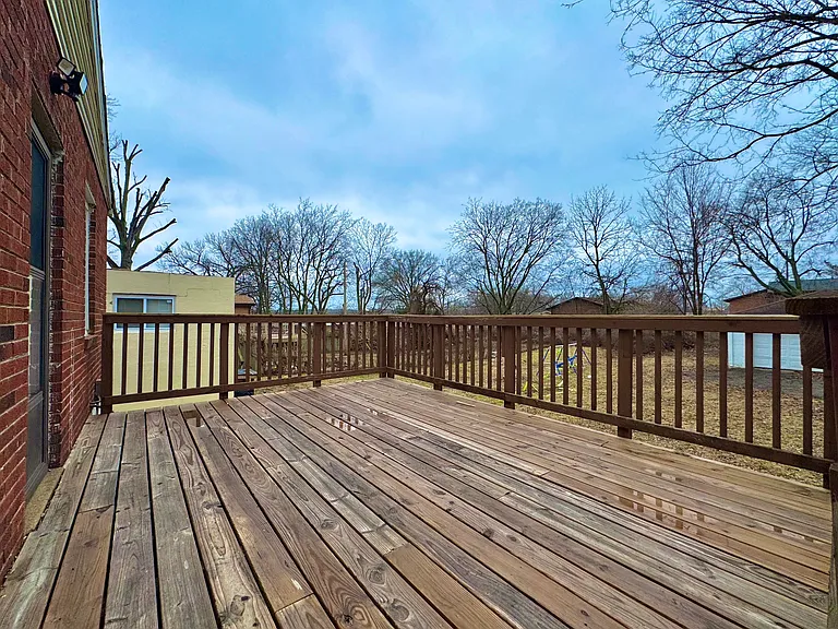 1309 Gerst Ave — Photo 14