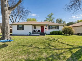 8450 Sweetwater Dr, Dallas, TX 75228