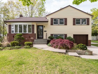 2586 Grayson Dr, East Meadow, NY, 11554