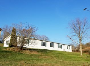 201 Supper Club Rd, Letart, WV 25253