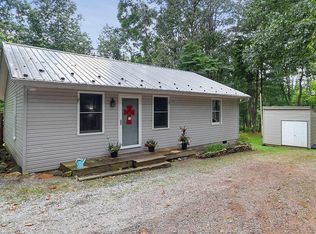 912 Cumberland Gap Rd, Newport, VA 24128