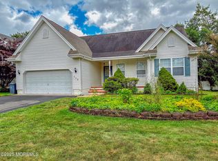 113 Compass Rd, Manahawkin, NJ 08050