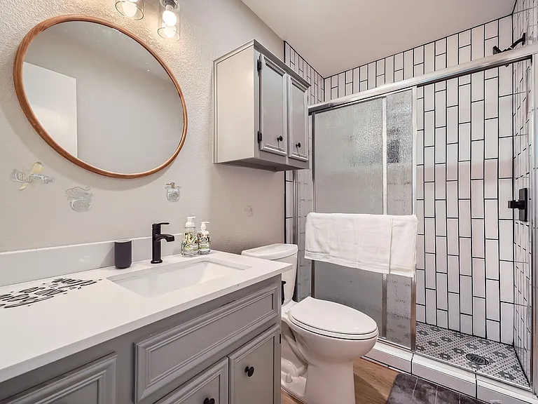 4508 Elwood Rd #A — Photo 6