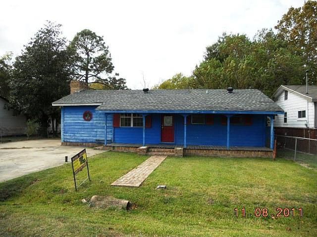 1st image of 103 N Storer Ave