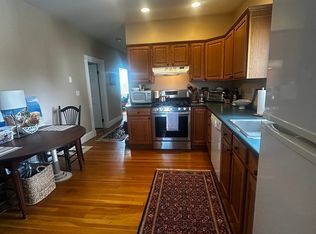 98 Putnam St APT 1, Quincy, MA 02169