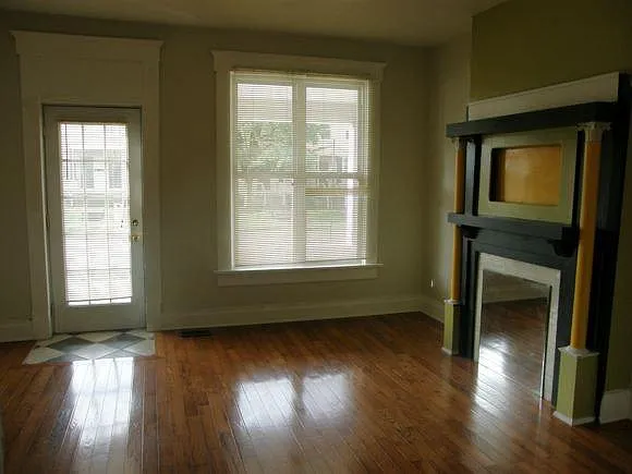 4 bed, 1950 sqft, $3,000 — Photo 2