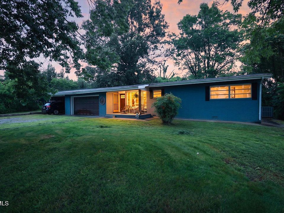1st image of 130 Skyhigh Dr
