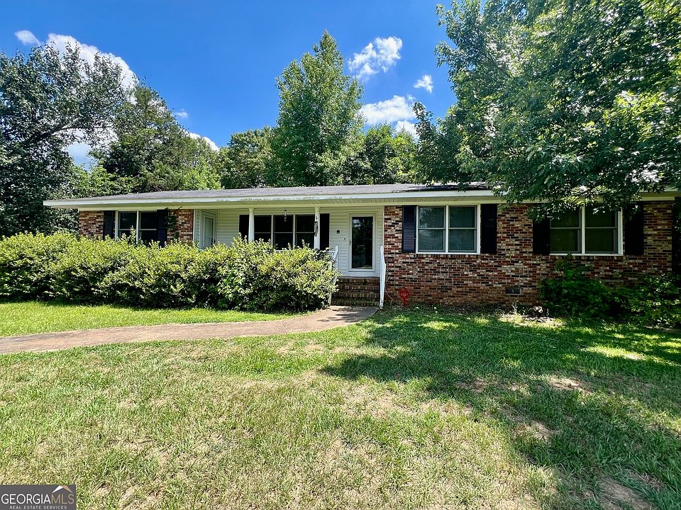 1st image of 715 Evergreen Dr