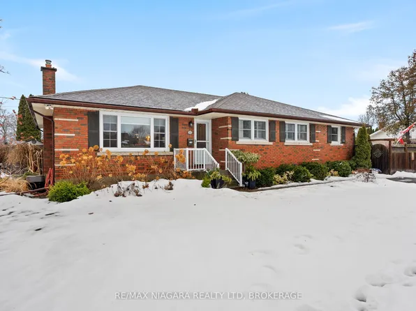 13 Robert St, Saint Catharines, ON L2N 5N2