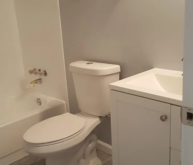 Upper Level - Bathroom