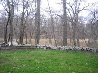 43 State Park Ave, Warwick, RI 02886