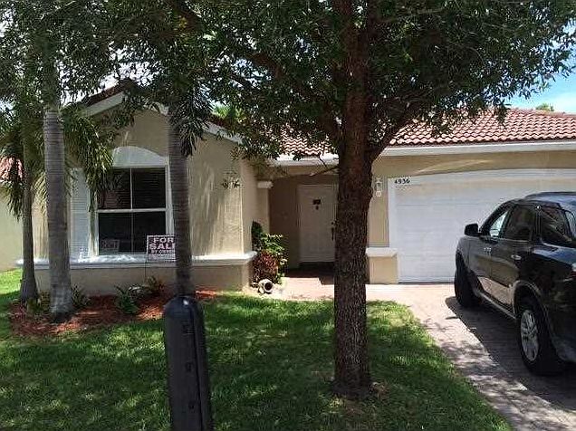 1st image of 4936 SW 32nd Way