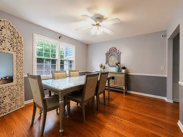 4 bed, 2.5 bath, 2252 sqft, $3,600 — Photo 4