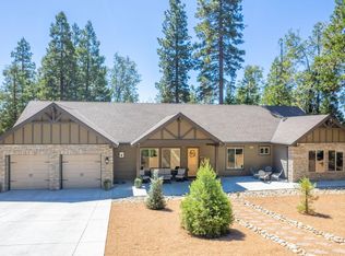 42596 Garnet Ln, Shaver Lake, CA 93664