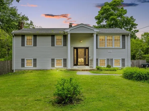 380 King St, Raynham, MA 02767