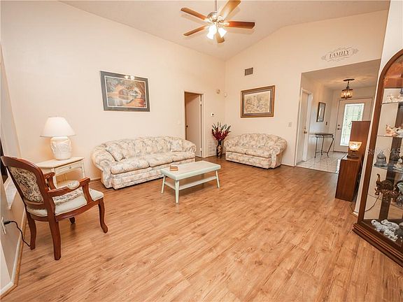 4th image of 754 Spicewood Dr