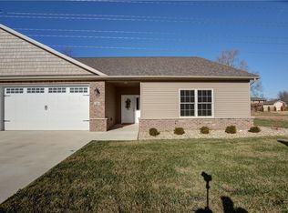 540 W Lourdes Pl, Decatur, IL 62526