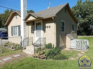 2912 NE Sardou Ave, Topeka, KS 66616