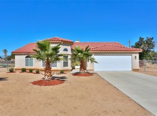 13240 Skiomah Rd, Apple Valley, CA 92308