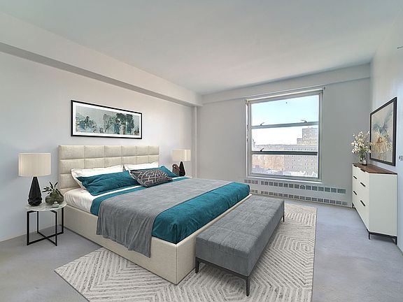 3rd image of 100 La Salle St APT 18G