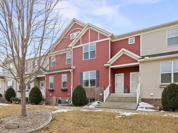 7786 Madelyn Creek Dr, Victoria, MN 55386