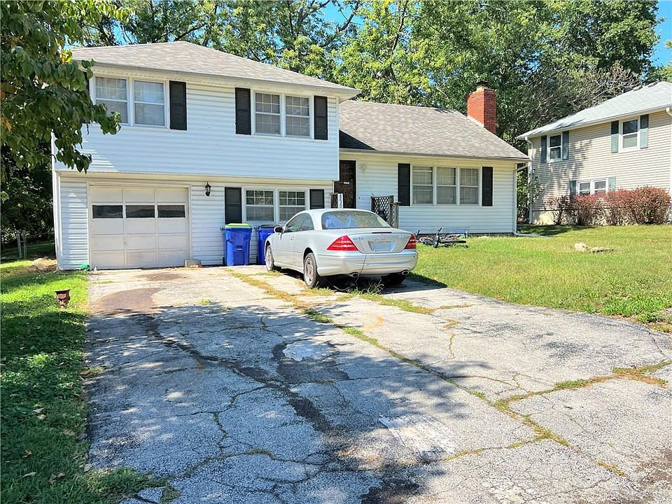 2nd image of 8830 Newton St