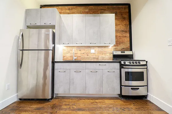 Rented by Lofts and Flats LLC | media 10