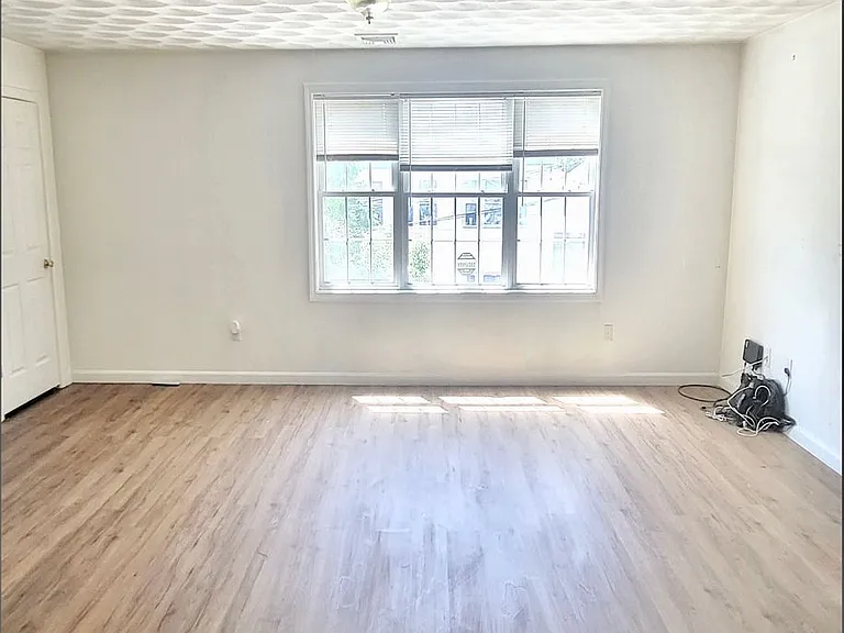27 Felix St #2 — Photo 8