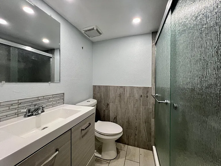 13238 Alcott Cir — Photo 30