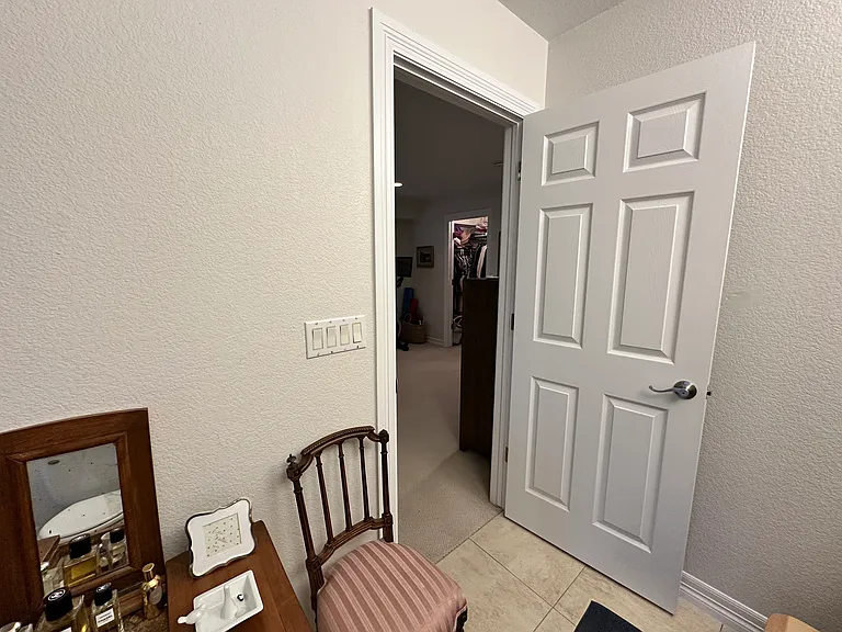 2411 S Race St — Photo 18
