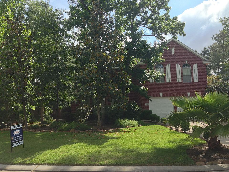 4 Bedroom with large yard