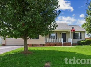 1621 Robert Rd, Columbia, TN 38401